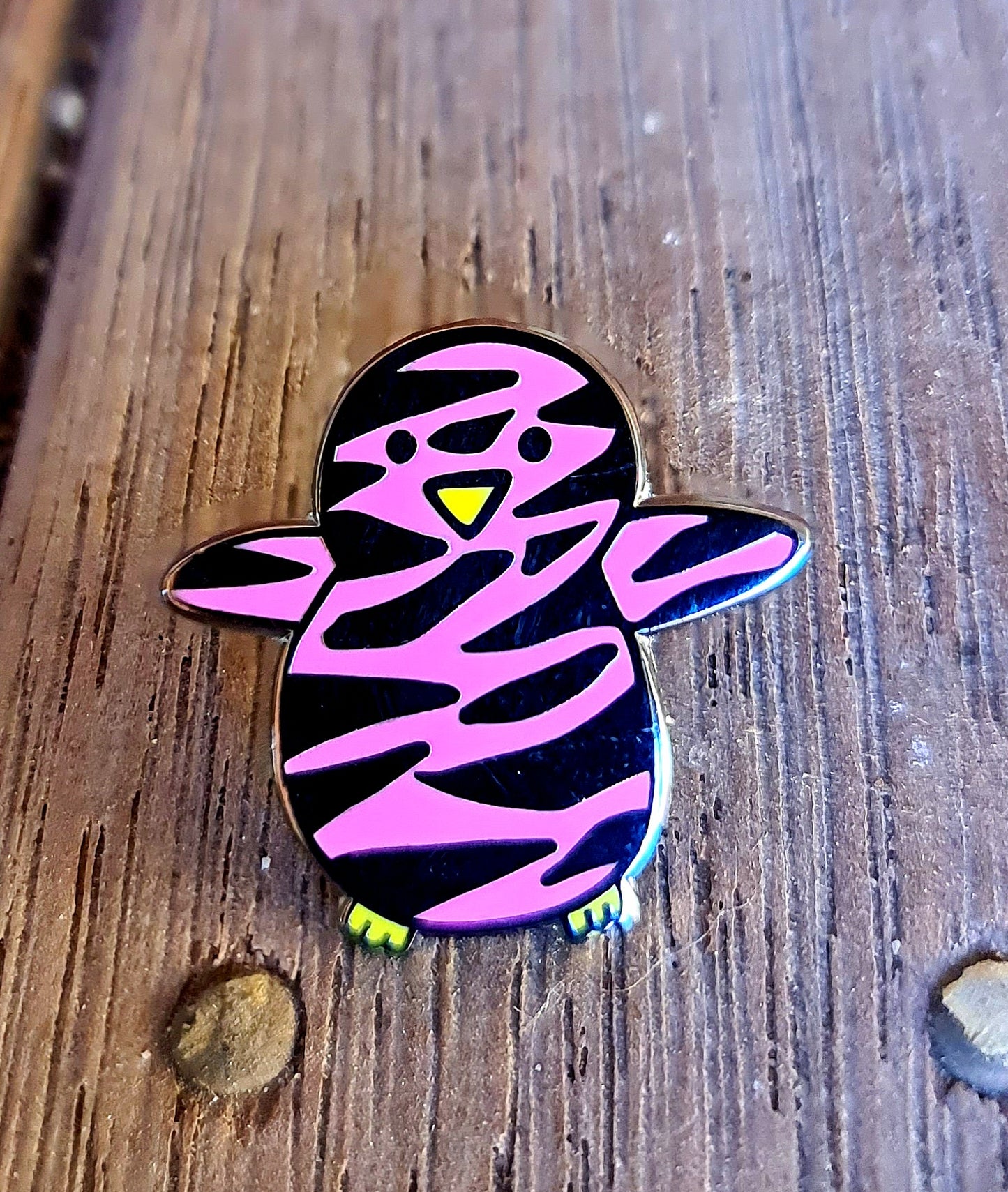 Hand-Drawn Hard Enamel Penguin Pins PINK