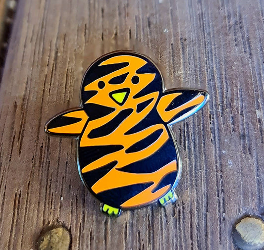 Hand-Drawn Hard Enamel Penguin Pins ORANGE